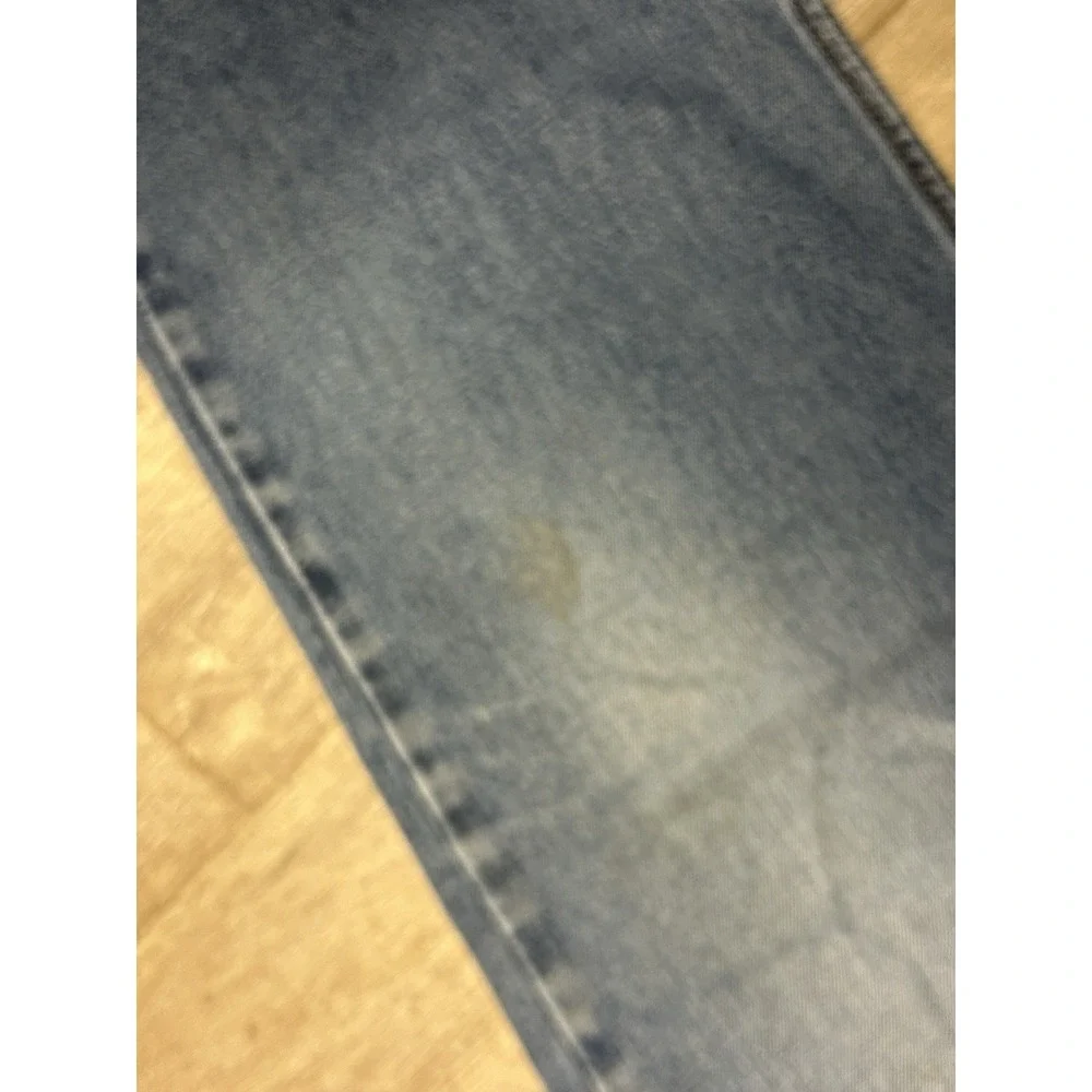 Levis 550 Relaxed‎ Fit Jeans Men's 38 x 31 Actual Faded Light Wash